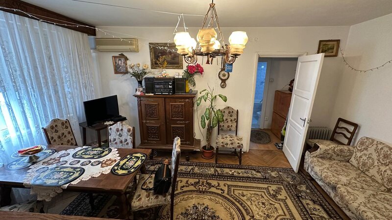 Ion Mihalache, 1 Mai, Clabucet