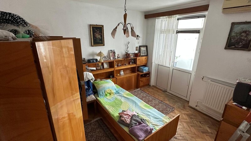 Ion Mihalache, 1 Mai, Clabucet